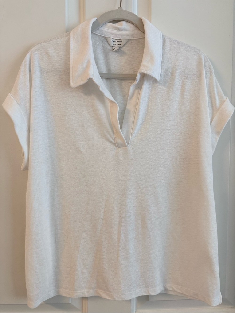 Banana Republic White Polo-Style Short Sleeve Button Down Top